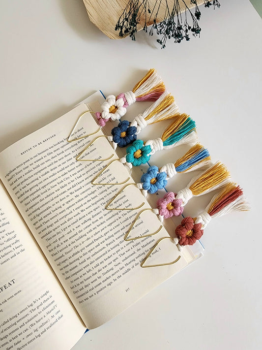 Macrame Daisy Bookmark Charm
